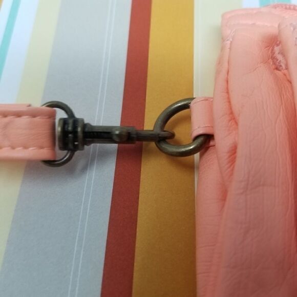 New Wristlet Wallet. Faux leather. - Picture 6 of 8